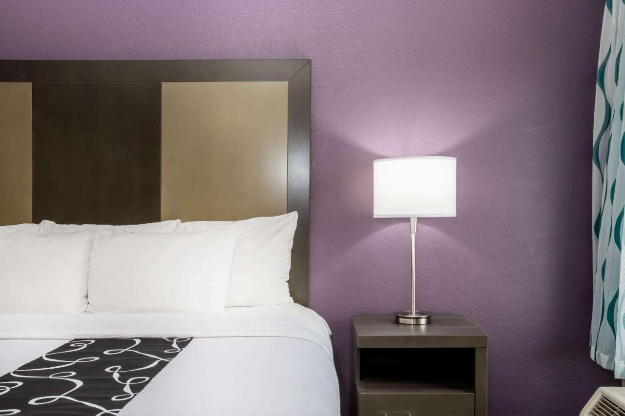 La Quinta Inn By Wyndham Davenport & Conference Center Екстериор снимка
