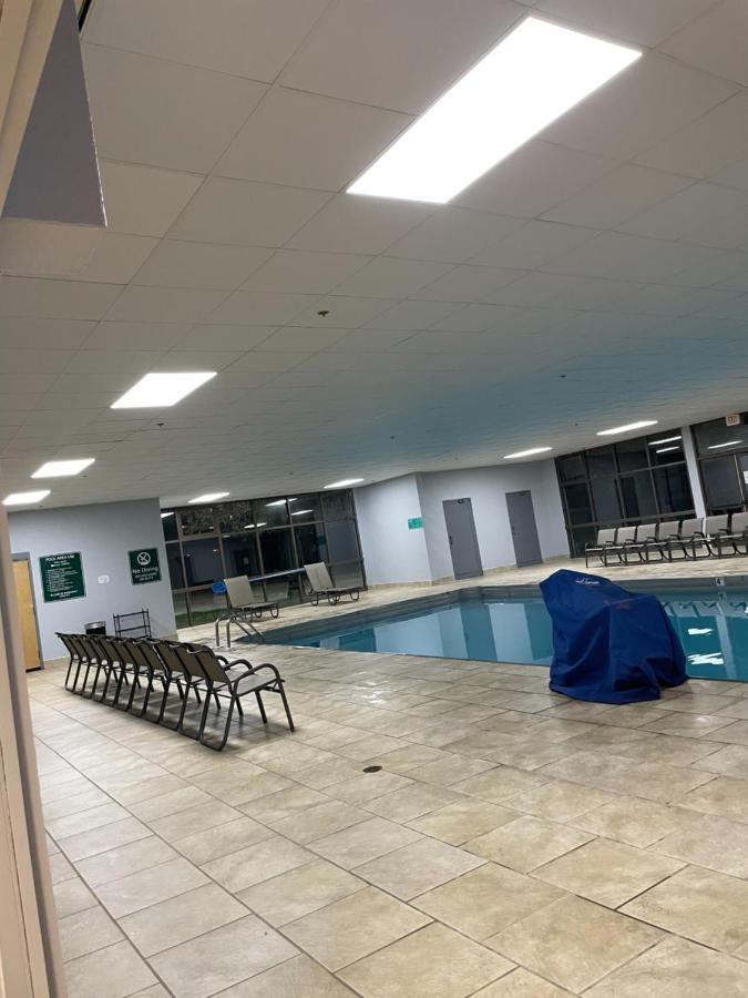 La Quinta Inn By Wyndham Davenport & Conference Center Екстериор снимка