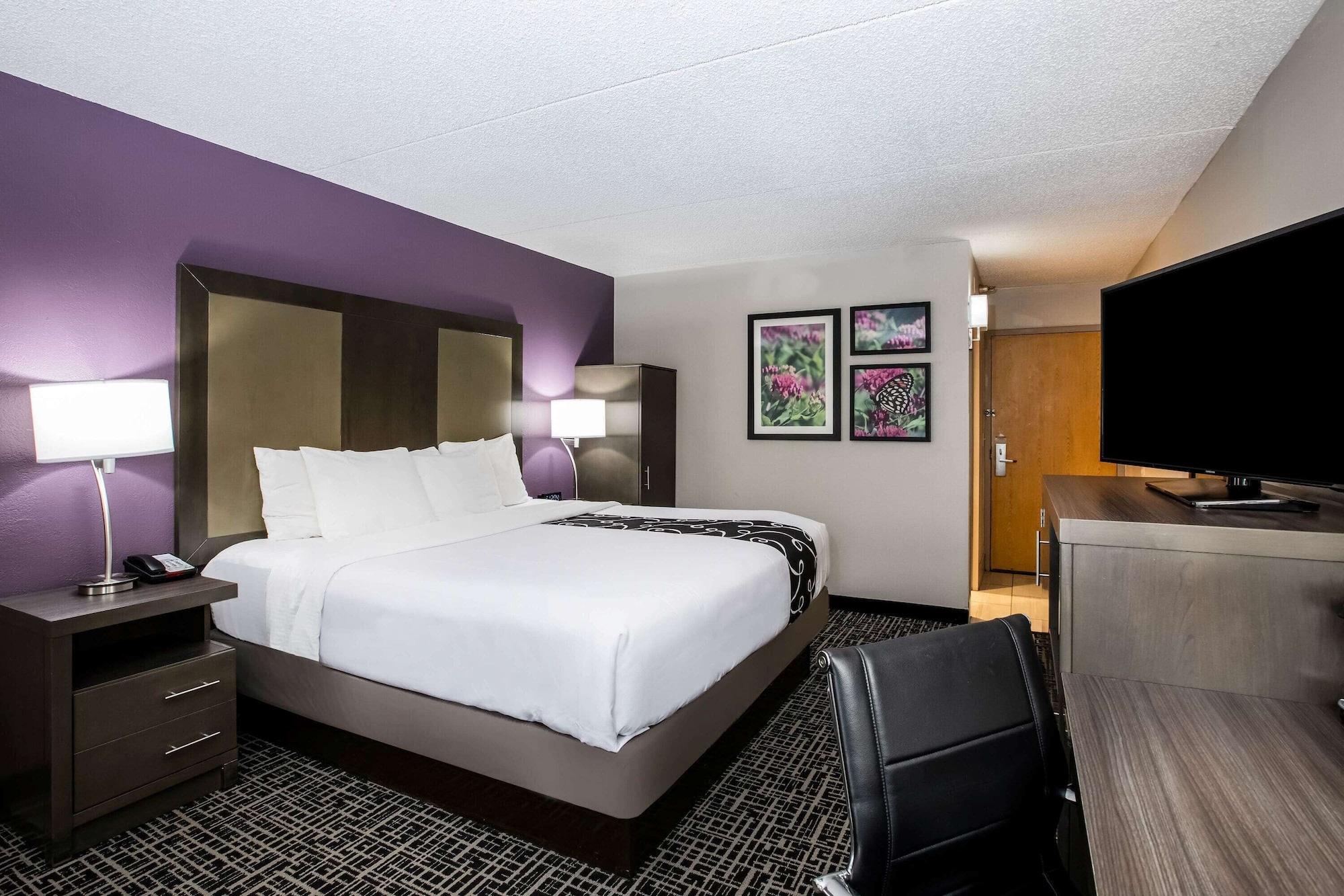 La Quinta Inn By Wyndham Davenport & Conference Center Екстериор снимка